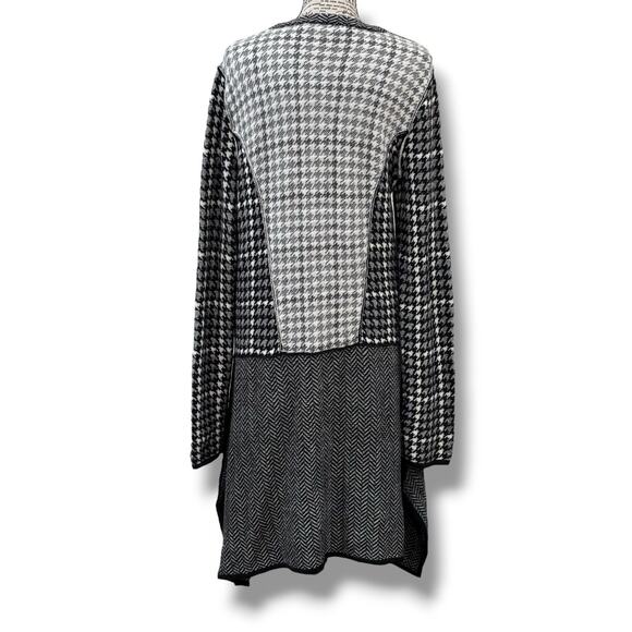 BCBGMaxAzria Monaco Size L Black White Houndstooth Sweater Dress - Picture 9 of 9